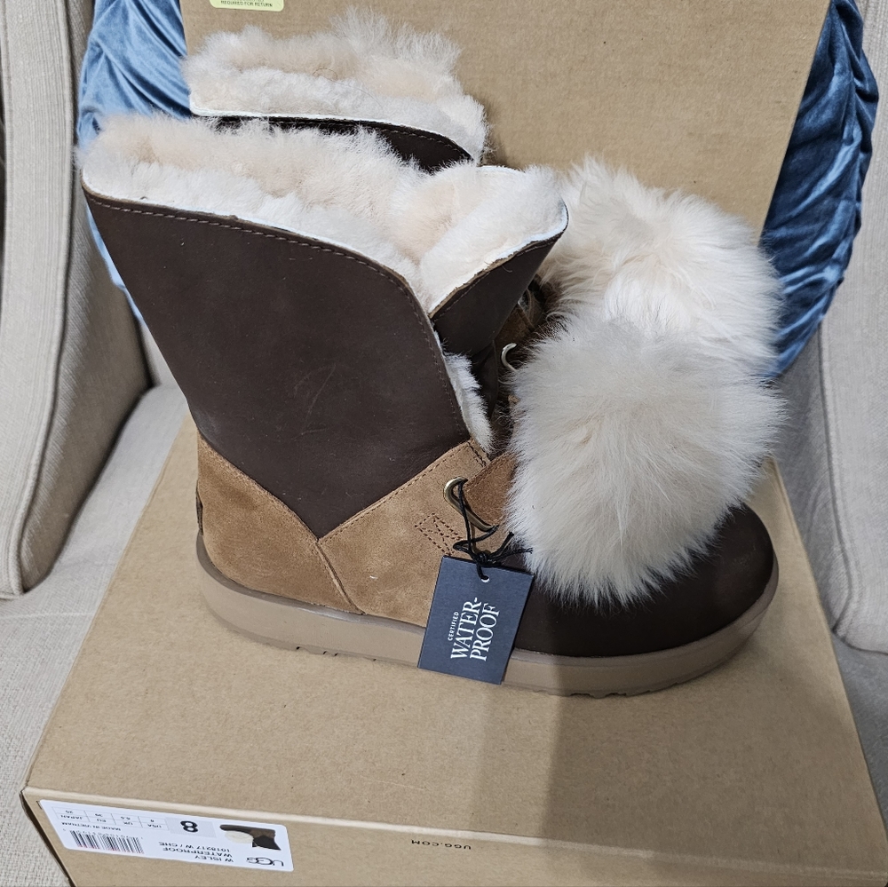 UGG ISLEY BOOTS size 8 waterproof